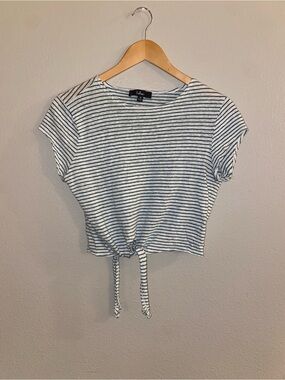 Lulus Take the Lead Navy Blue Striped Tie-Front Crop Top M